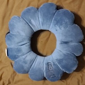 Travel pillow